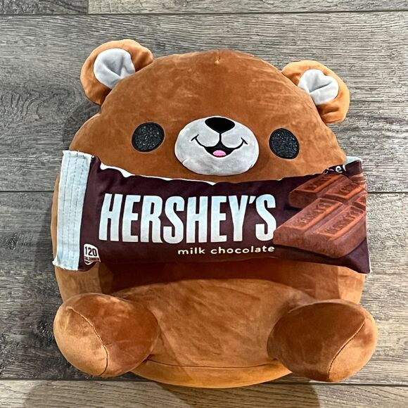 Zuru Snackles TERRY Bear 14" Jumbo Plush with Hershey's Chocolate Bar - Picture 1 of 5